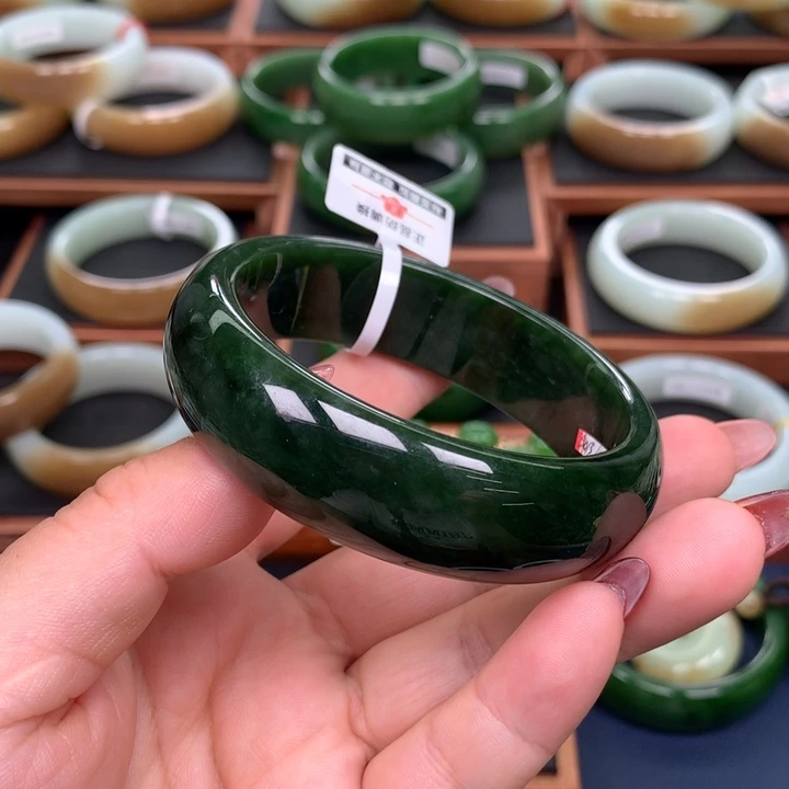 和田玉（碧玉）6061圈口未镶嵌