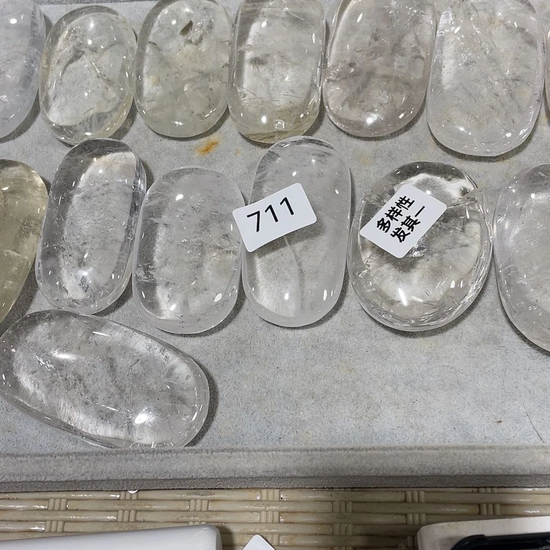 水晶摆件……未镶嵌