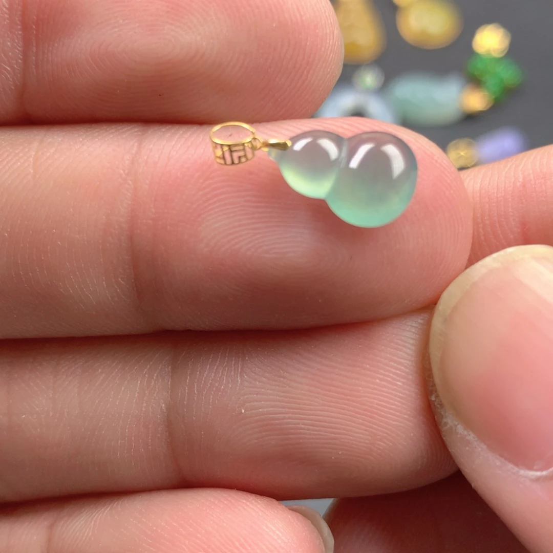 【闪购商品】颈饰18K金镶嵌翡翠翡翠