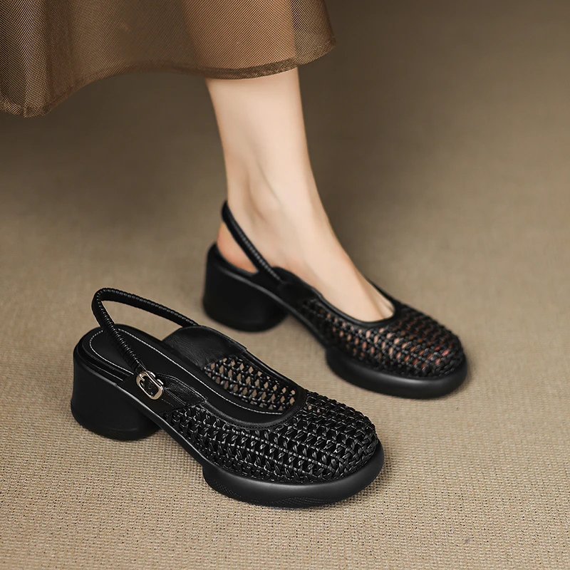 包头凉鞋女夏2025年新款一字带小个子厚底粗跟高跟编织镂空洞洞鞋