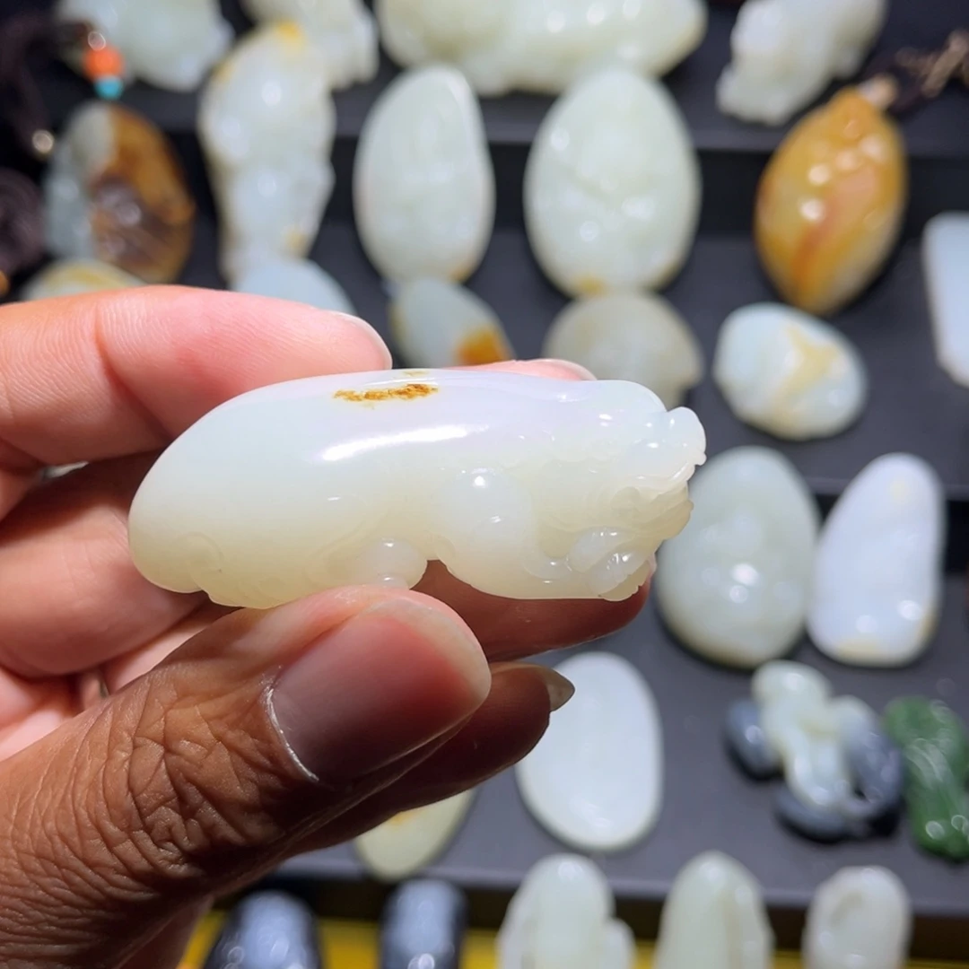 和田玉颈饰未镶嵌袁*生