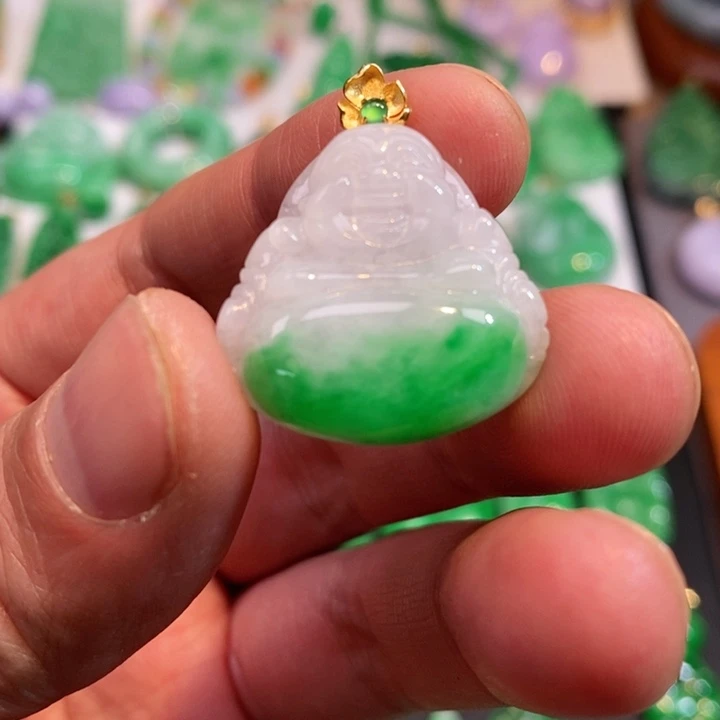 颈饰未镶嵌翡翠吊坠