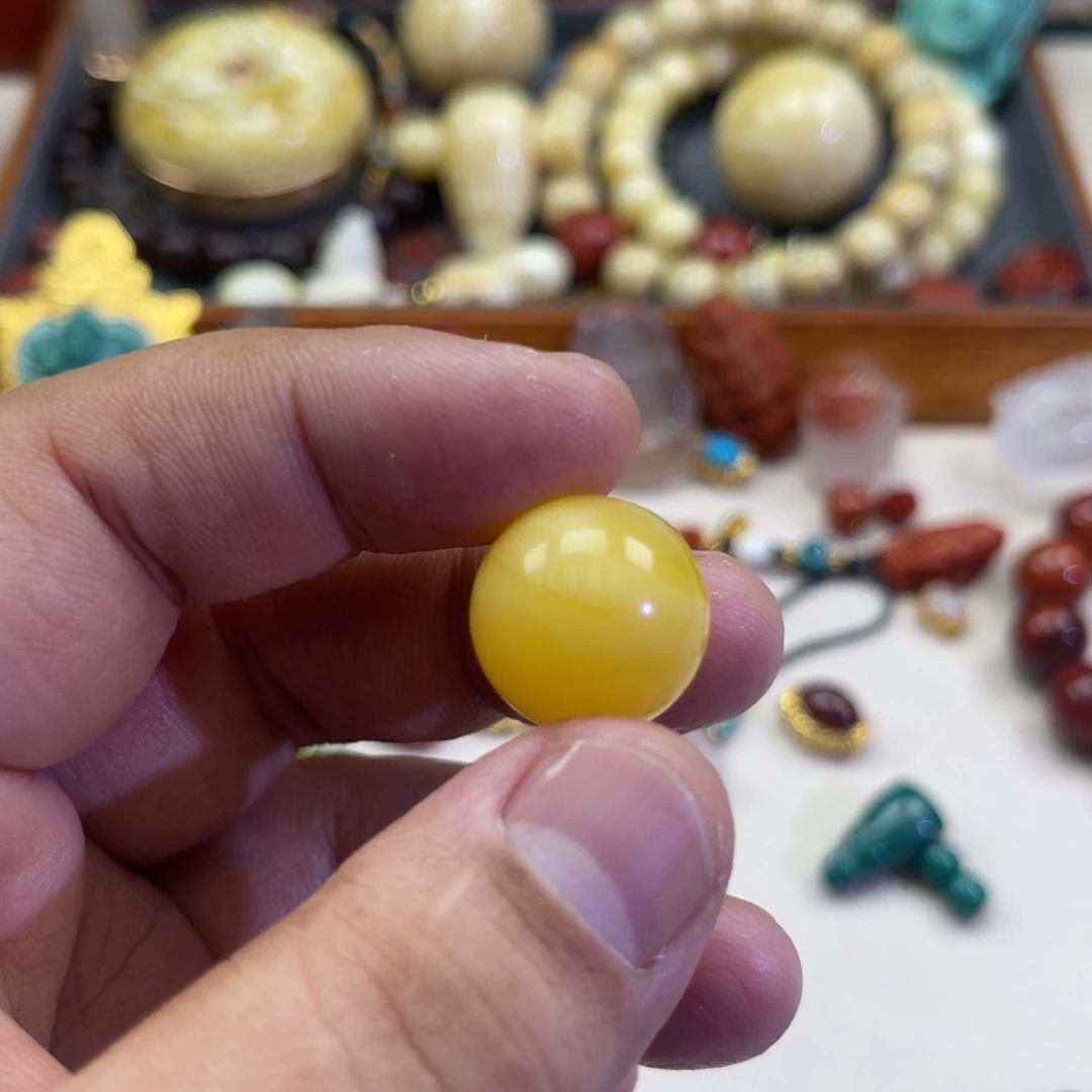 琥珀未镶嵌珠宝奇石69