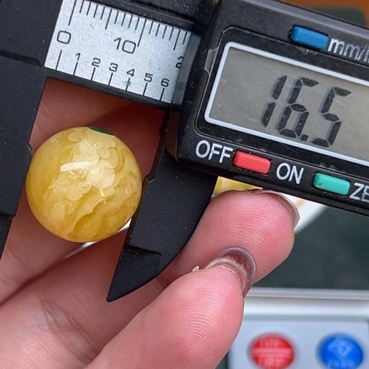 琥珀裸石未镶嵌微瑕56