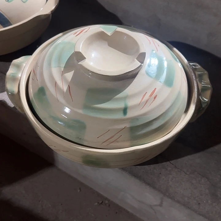 瓷片陶瓷盘子碗啥都有