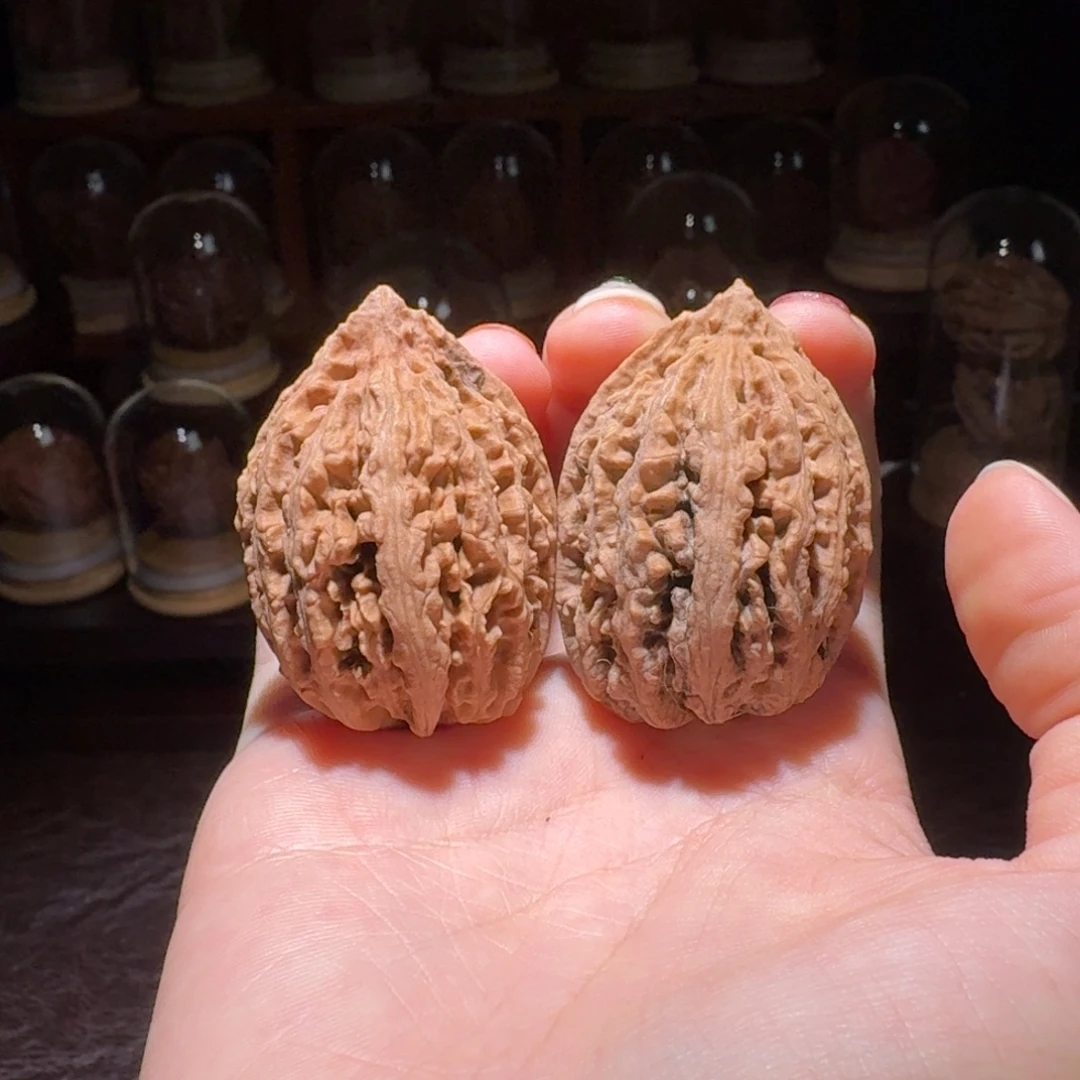 文玩核桃吊坠大蚂蚁塔