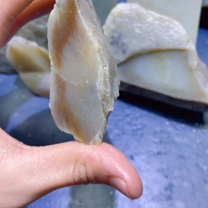 和田玉未镶嵌珠宝半成品