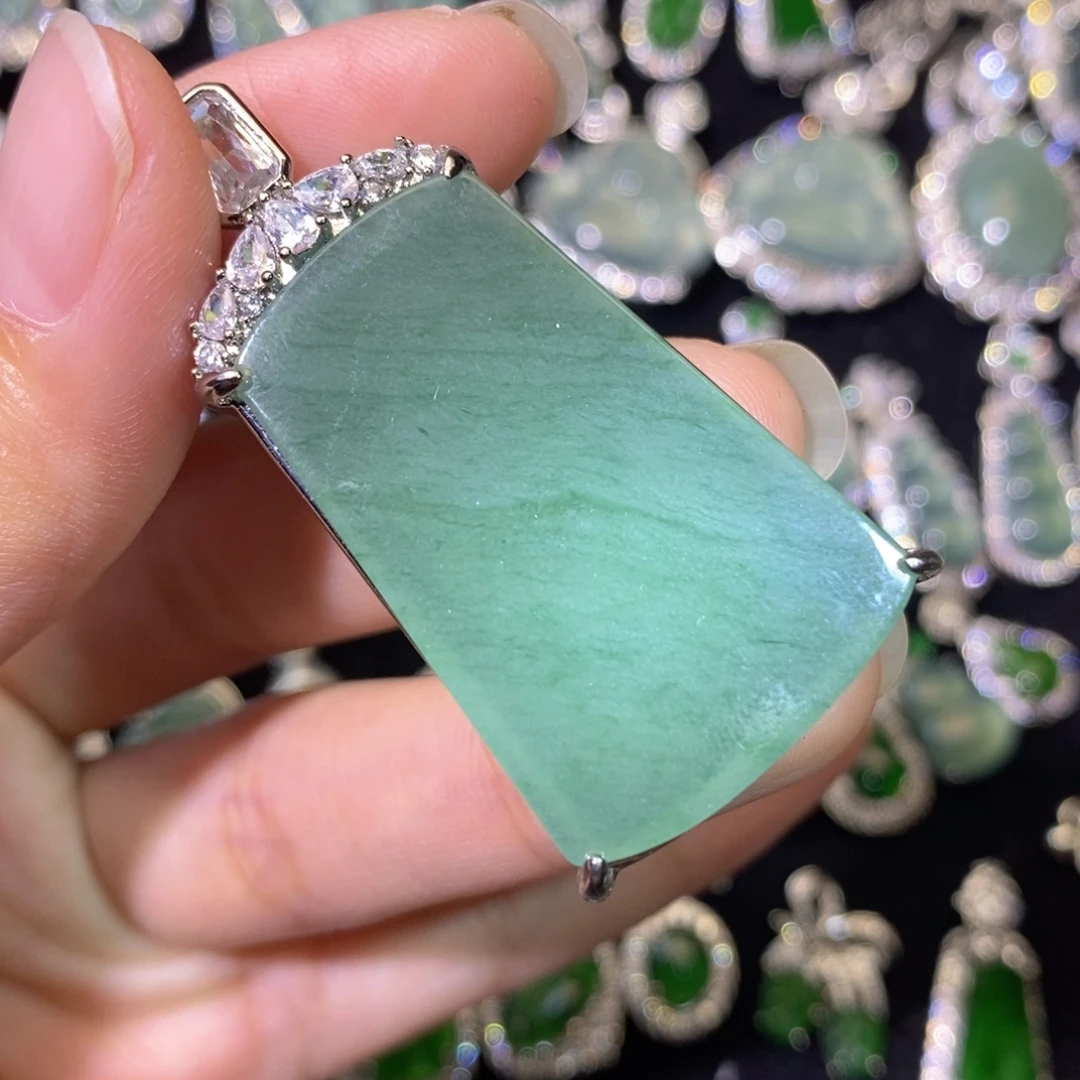 翡翠未镶嵌颈饰天然