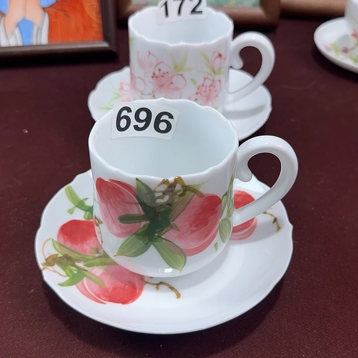 琪****其他景德镇陶瓷手工手绘作品