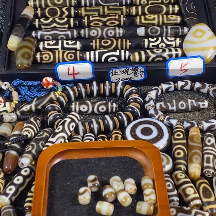 只买单纯的吊坠，没带链子，属的性质。