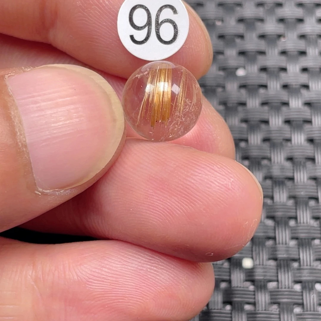 未镶嵌吊坠(不含链)水晶?****?