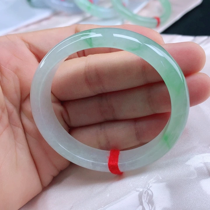 翡翠未镶嵌手镯53+冰绿贵妃翡翠手镯