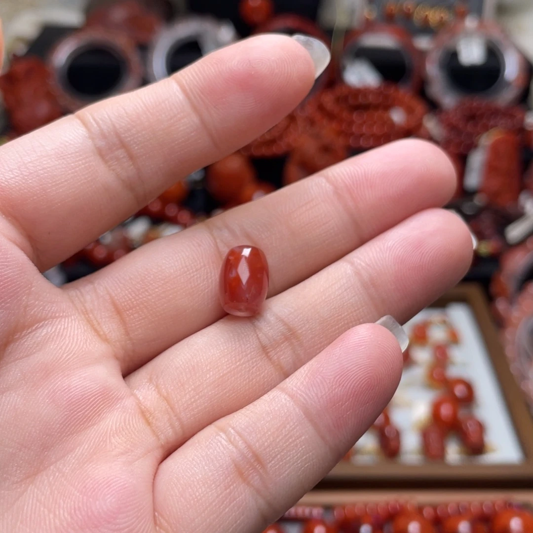 南红玛瑙未镶嵌桶珠有瓷白
