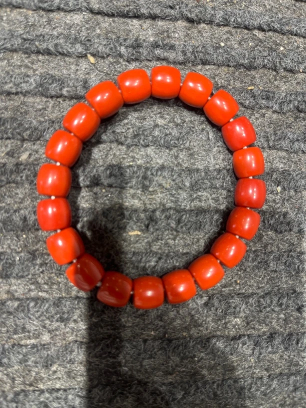 Y020特色手工艺木制品。