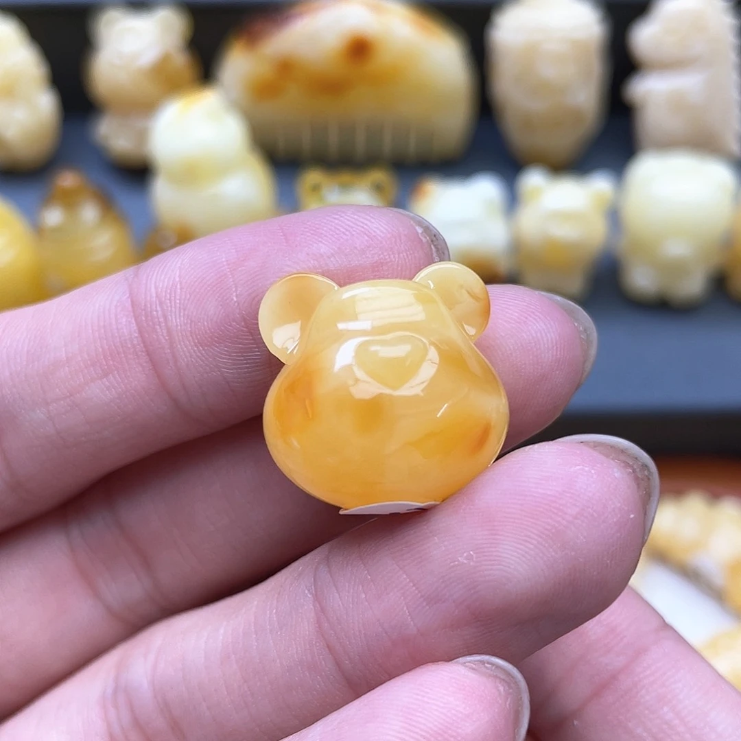 琥珀裸石未镶嵌蜜蜡