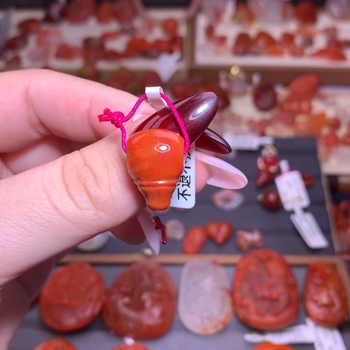 南红玛瑙合金颈饰火焰三通2