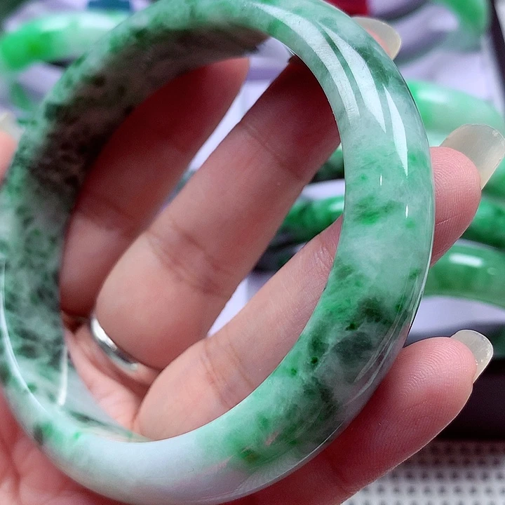 未镶嵌手镯翡翠翡翠