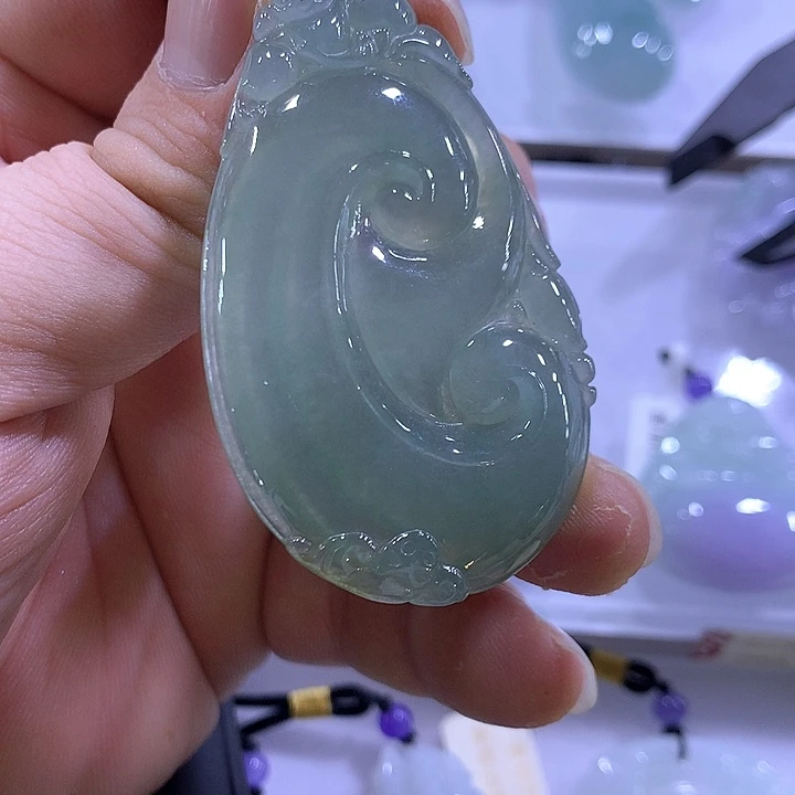 翡翠未镶嵌颈饰天然翡翠A货吊坠