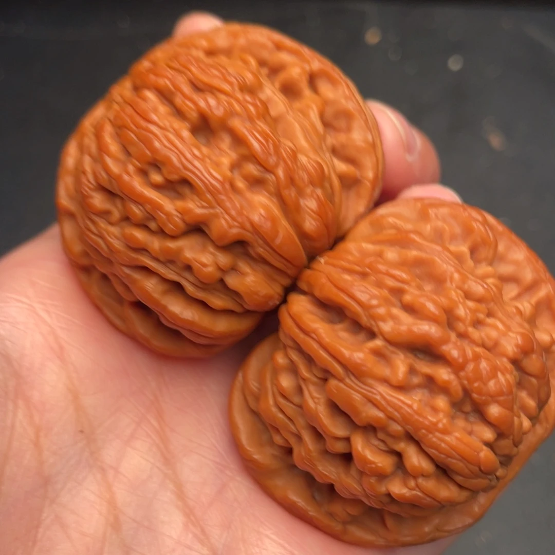 秦岭野生文玩核桃