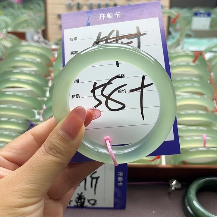 岫玉未镶嵌手镯我