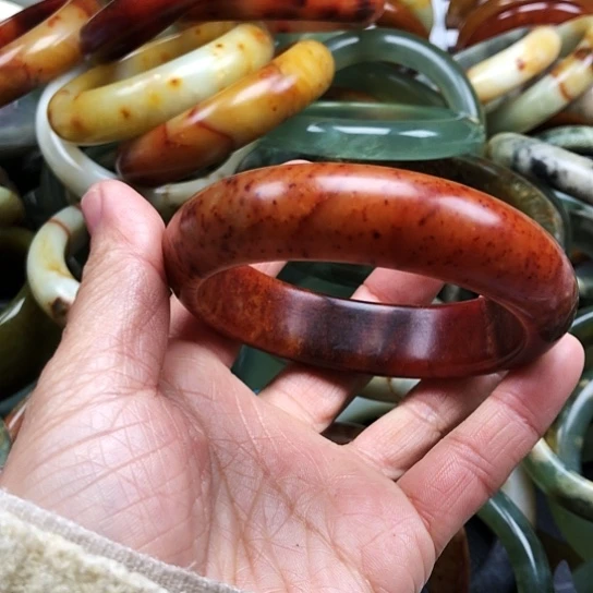 蛇纹石玉手镯未镶嵌一****e