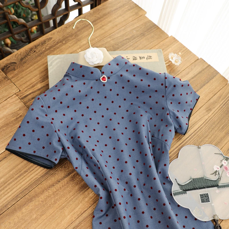 俏娘鱼2025年春季新款日常可穿新中式气质优雅蓝色淑女范短袖旗袍