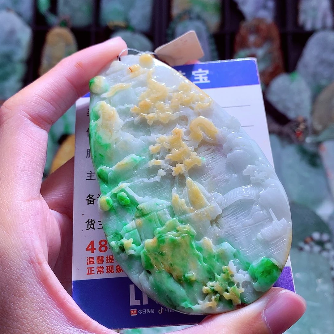 颈饰未镶嵌翡翠天然