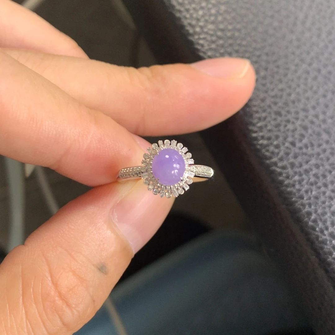 翡翠戒指18K金镶嵌翡翠