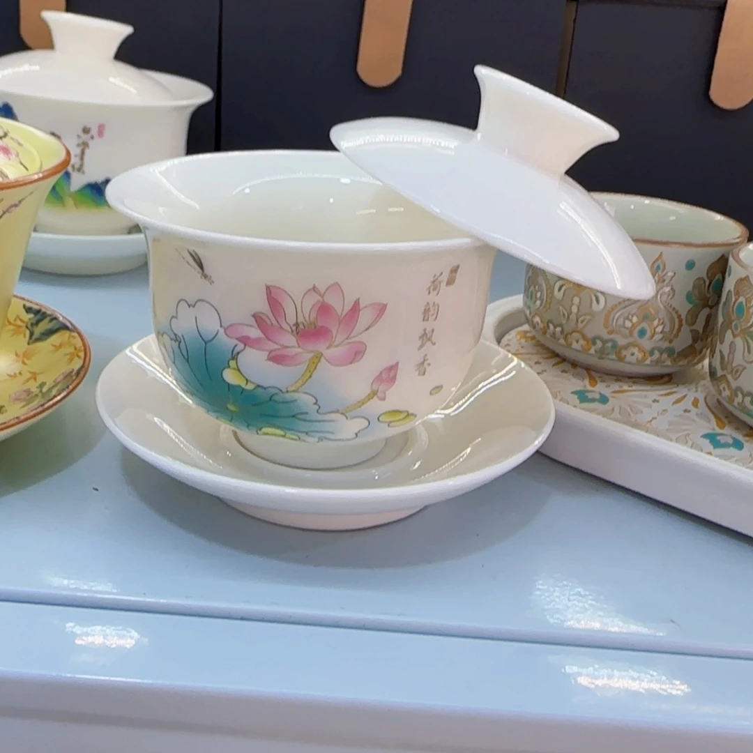 这些盖碗真好看！！！