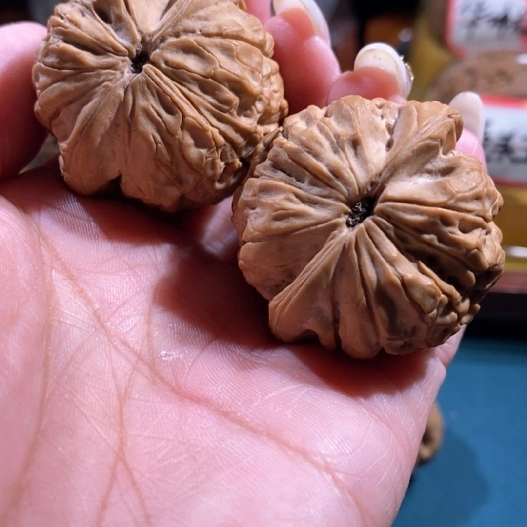 【闪购商品】文玩核桃吊坠洗****烤甲骨文