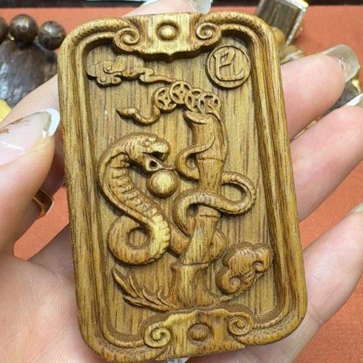 大叶紫檀（黑酸枝木类）