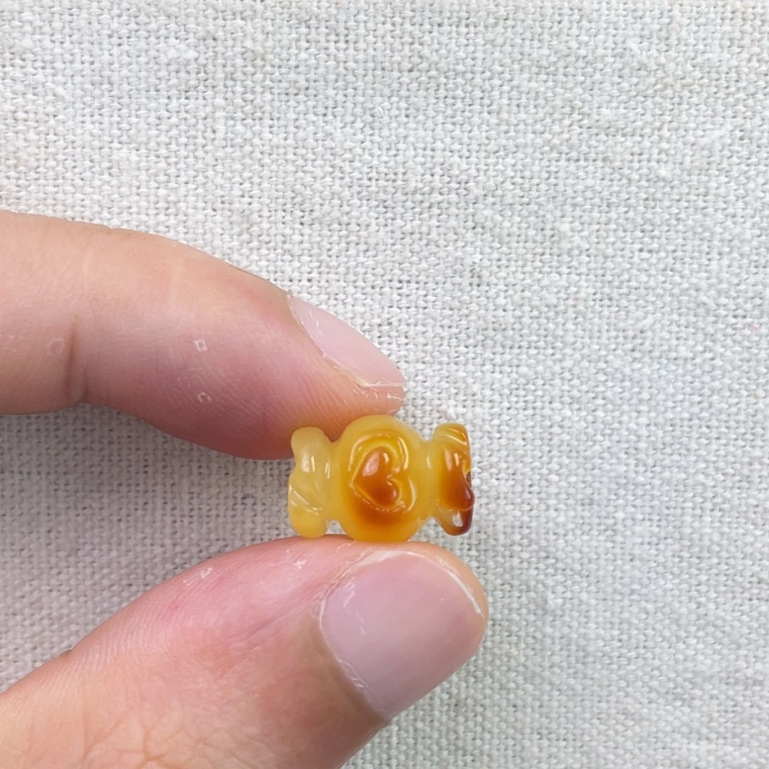 裸石琥珀未镶嵌糖果