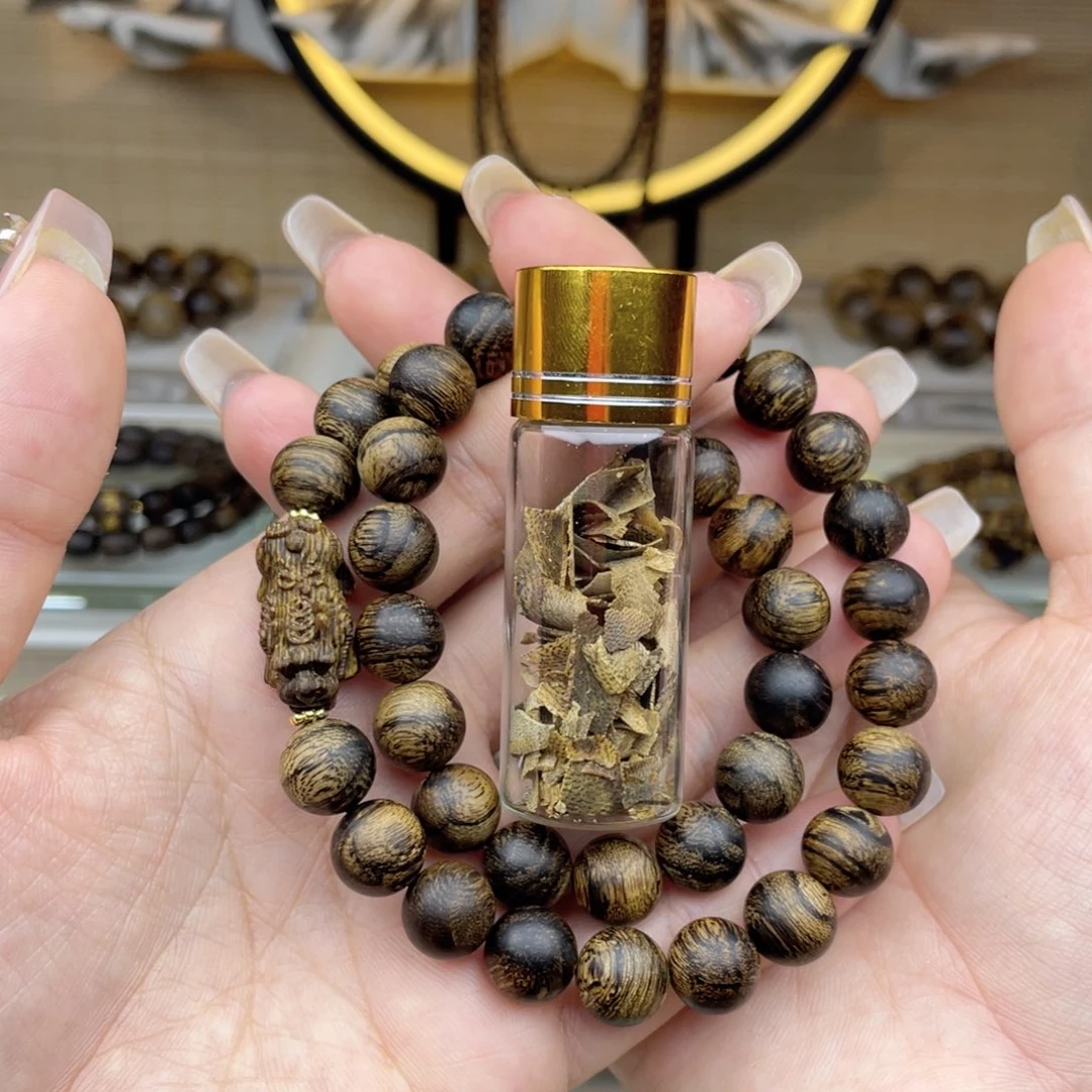 桑***木沉香碎屑沉香越南芽庄白棋楠留疤
