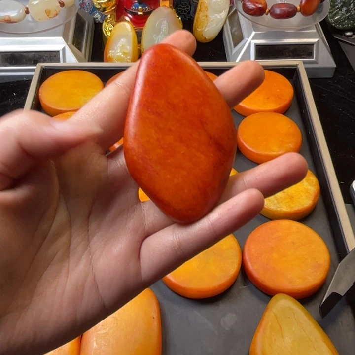 平****和田玉未镶嵌颈饰