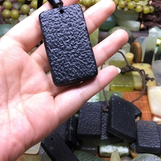 岫玉未镶嵌吊坠呐*