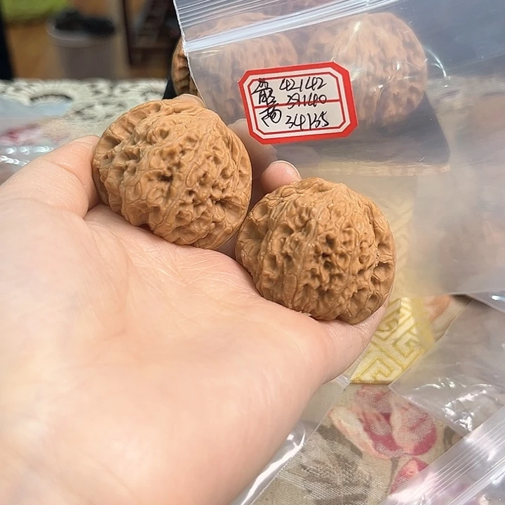 文玩核桃把件兴隆狮子头