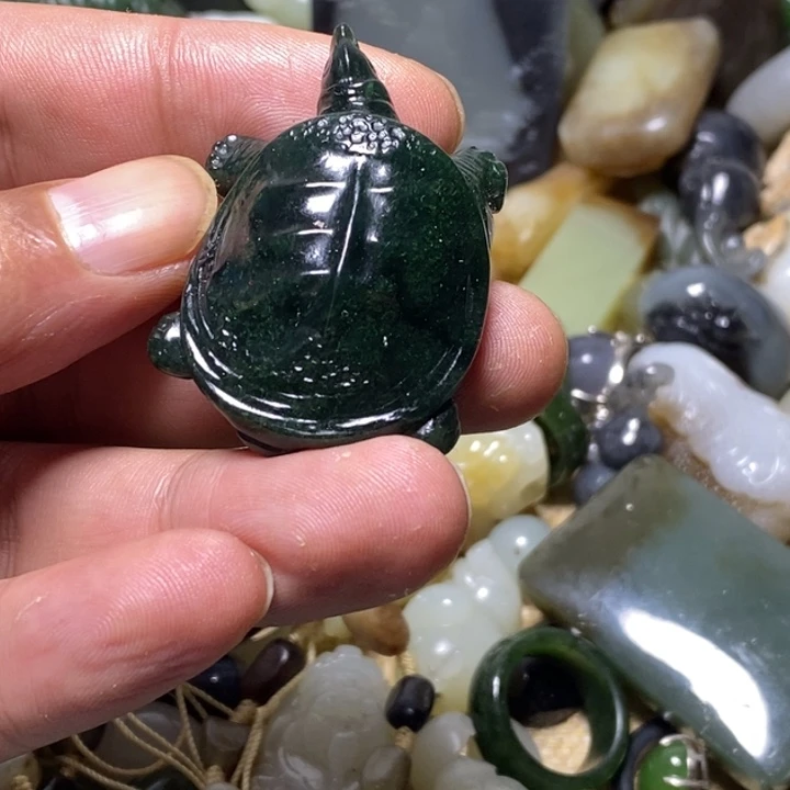 和田玉（糖玉）未镶嵌颈饰