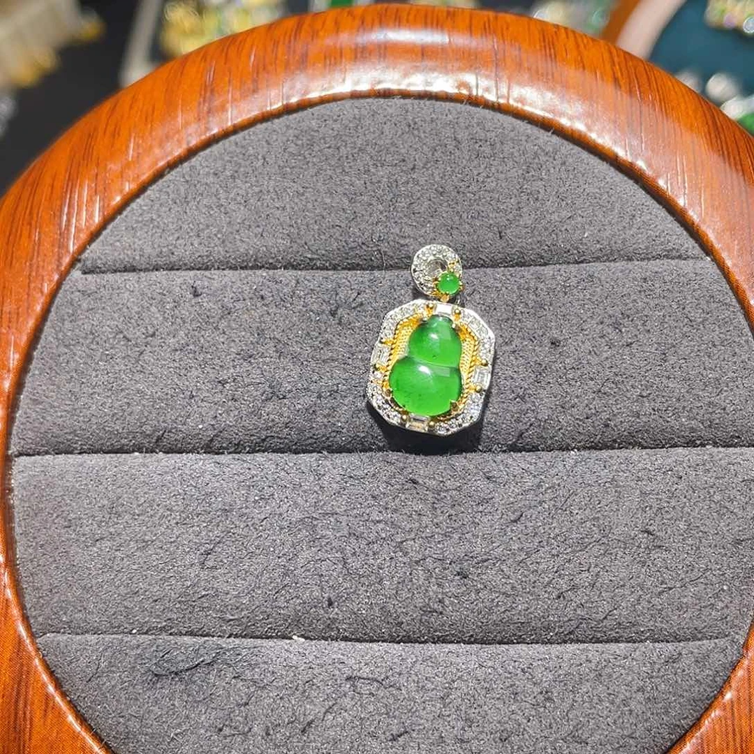 翡翠银S925镶嵌颈饰