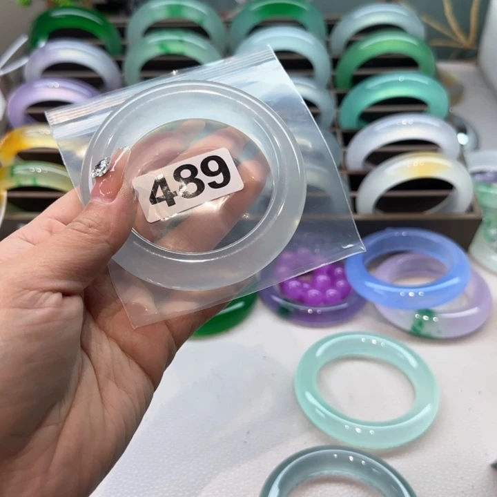 玉毅*时尚飘花手镯489