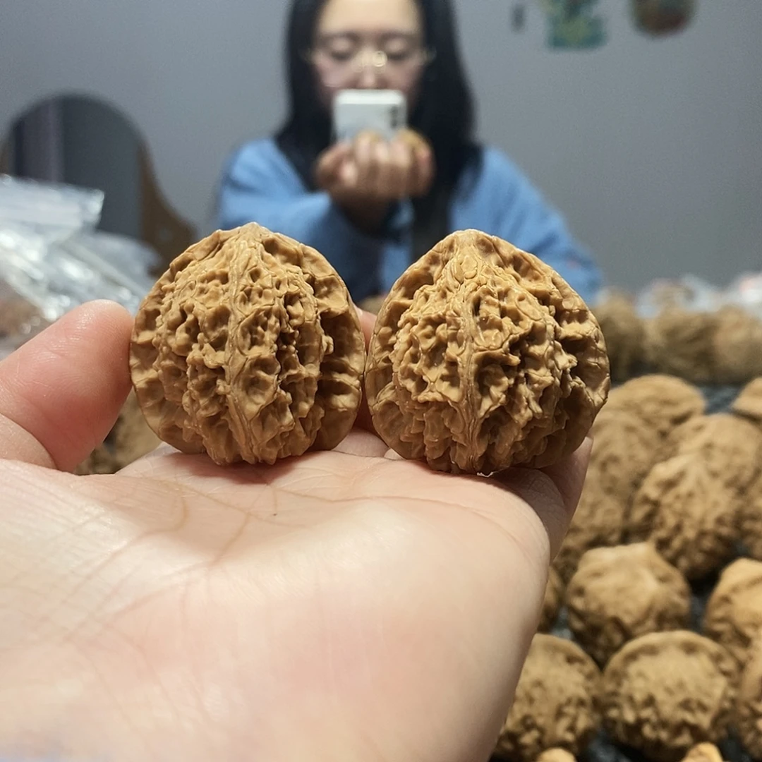 桃核吊坠蚂蚁沟36黄