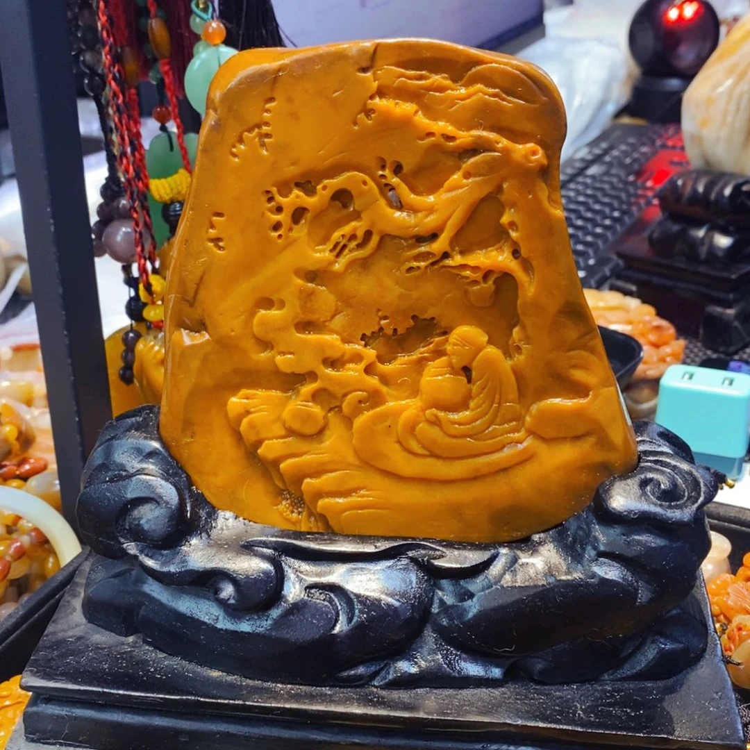 颈饰未镶嵌石英岩玉