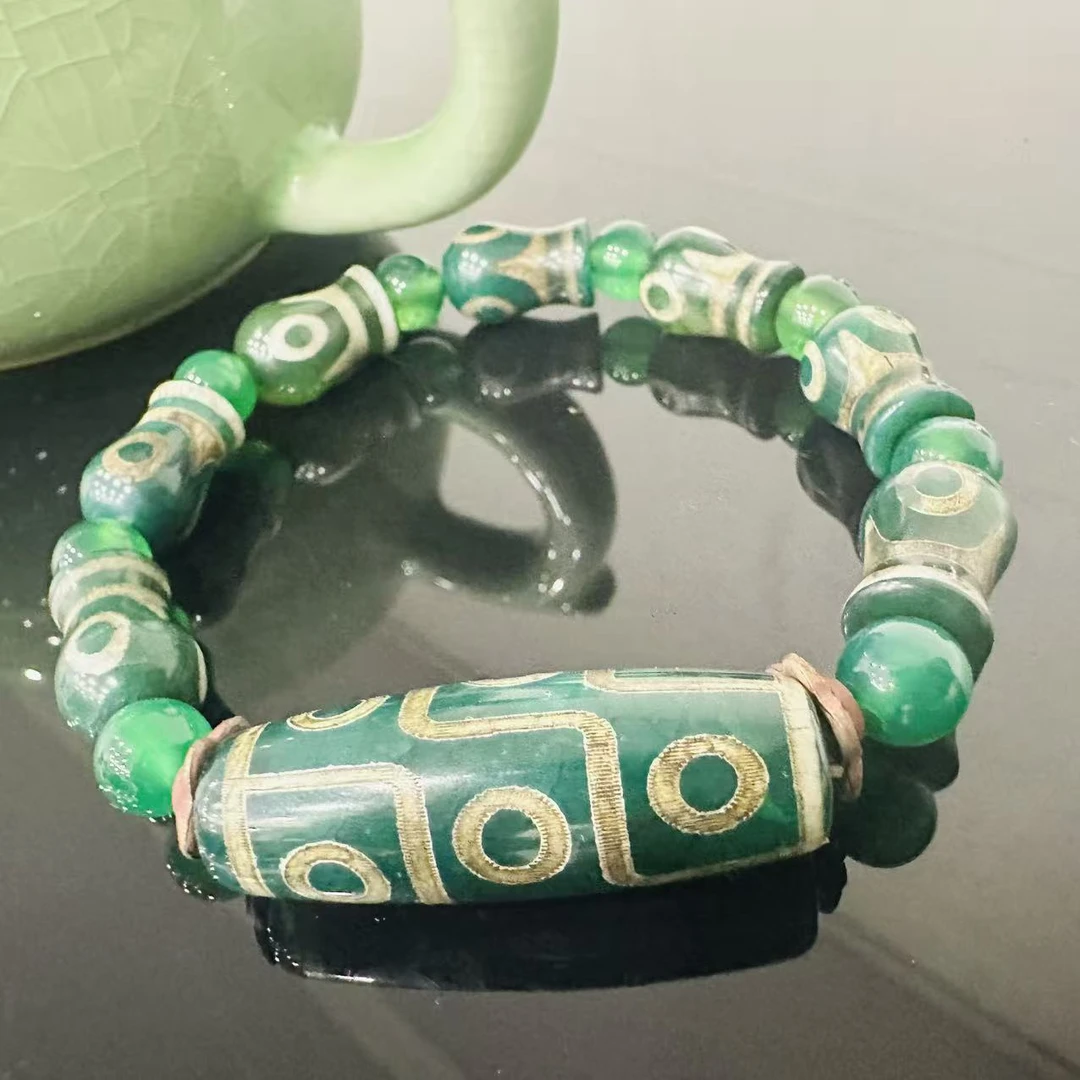 绿宝瓶玛瑙九眼珠手串