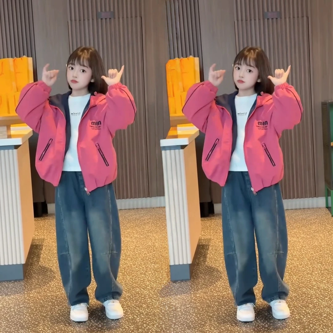 女童两面穿外套2025秋装新款洋气女孩儿童休闲冲锋衣牛仔裤两件套