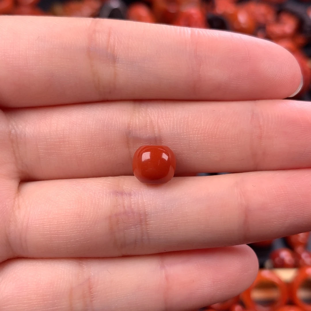 未镶嵌老型8.5mm南红玛瑙陆*伍