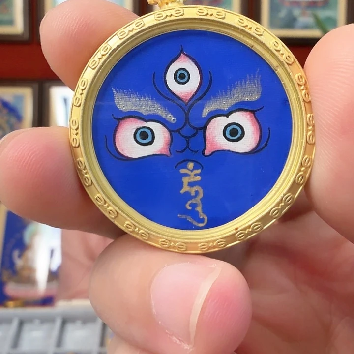 吊坠黑C -热贡纯手绘-毛毛