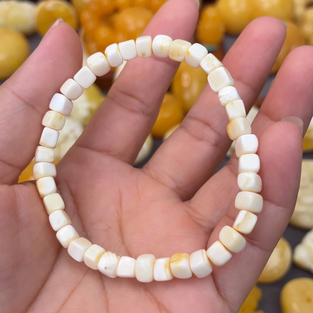 蜜蜡未镶嵌吊坠(不含链)白花随型手串