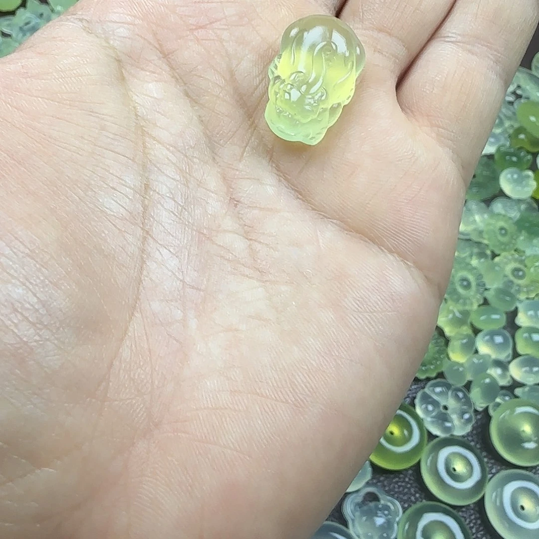 蛇纹石玉未镶嵌岫玉吊坠