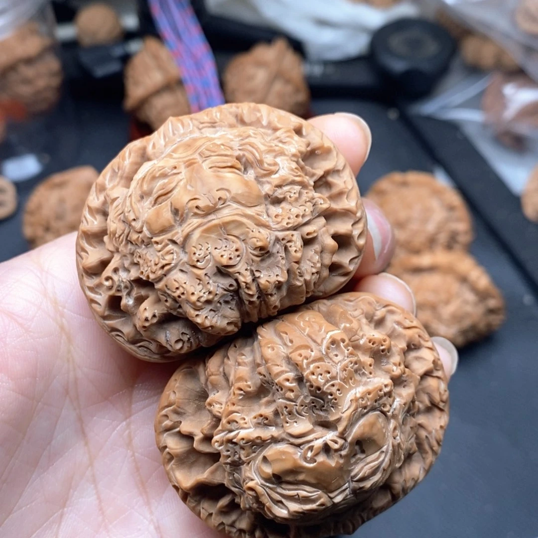 文玩核桃把件菊*羲达摩