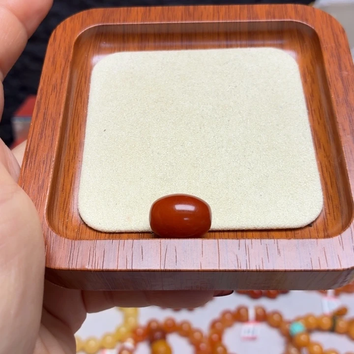 秀***宝蜜蜡未镶嵌吊坠(不含链)单株