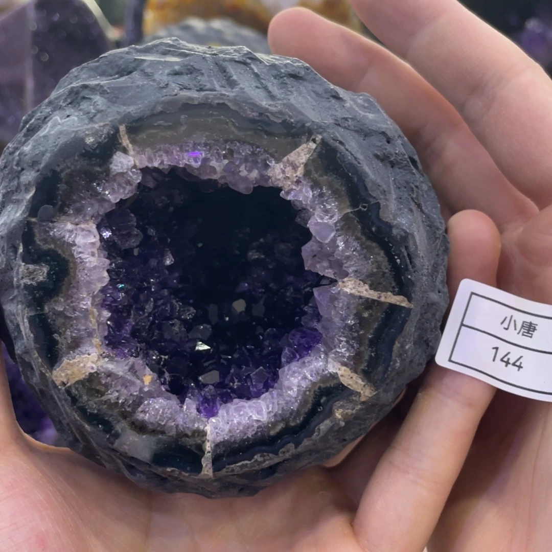 未镶嵌珠宝半成品水晶